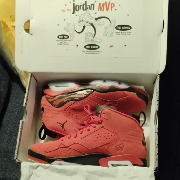 Jordan | Shoes | Jordan Red And Black Athletic Shoes Hightop  display picture 3